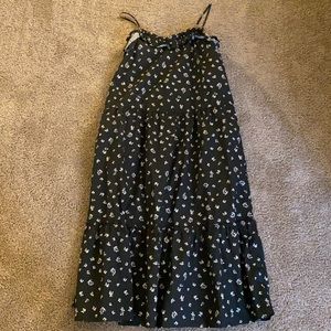 Who What Wear Sleeveless Ruffle Black floral maxi dress